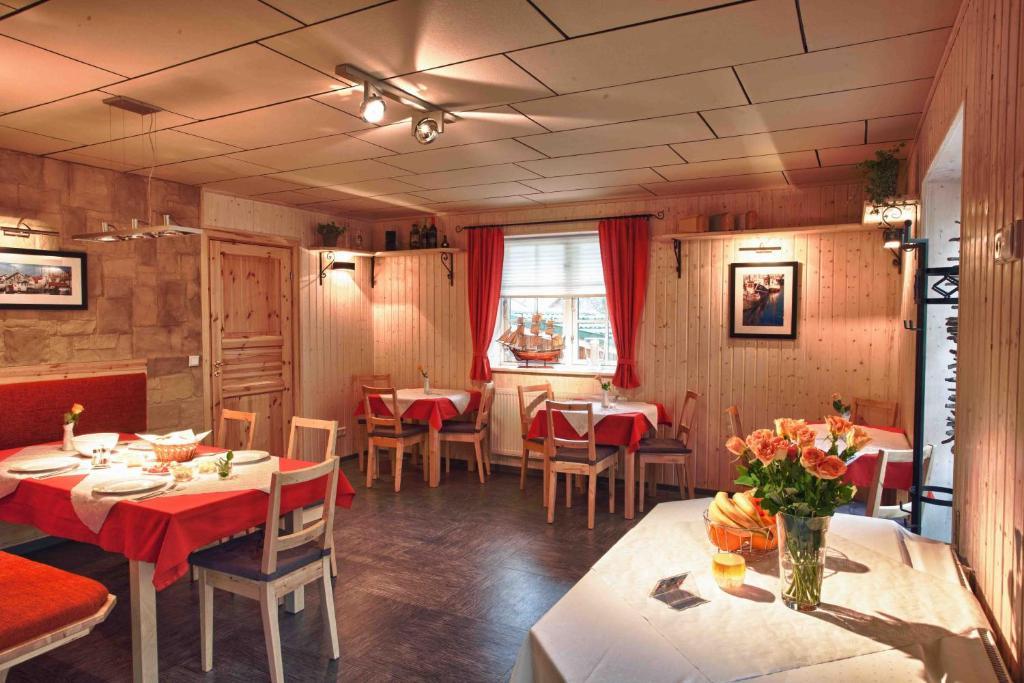 Haus Stoertebeker Appartements - Hotel Garni, Seebad Lubmin Habitación foto